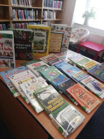 Knižní tipy na prázdniny